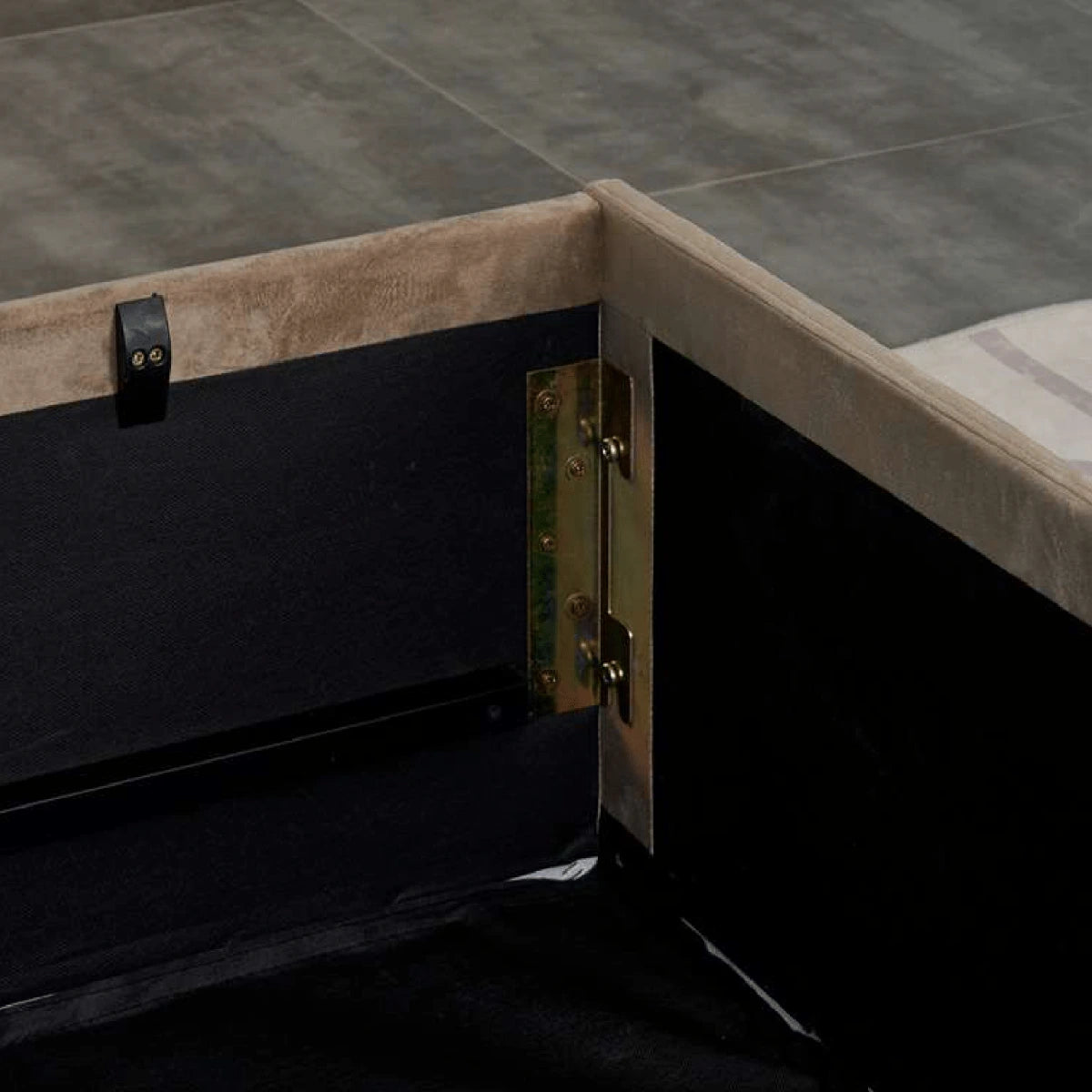 ottoman bed brown (1)